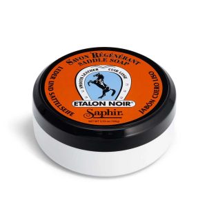 saphir etalon noir soap